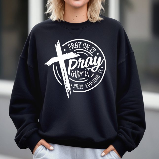 Sudadera Reza contra la biblia cristiana (Express your faith with style and confidence with our meaningful religious design T-shirt.)