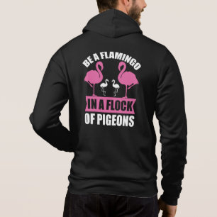 Sudadera Ser Un Flamenco En Una Bandada De Palomas