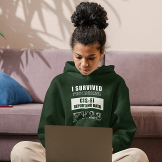 Sudadera Sobreviví al procesamiento de datos de informes de