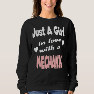 Sudadera Sólo Un Chica Enamorado De Un Mecánico 1
