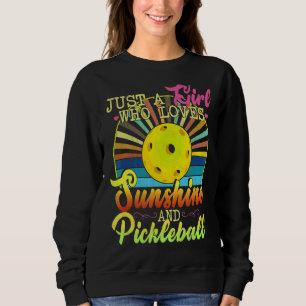 Sudadera Solo Un Chica Que Ama El Sol Y El Baloncesto