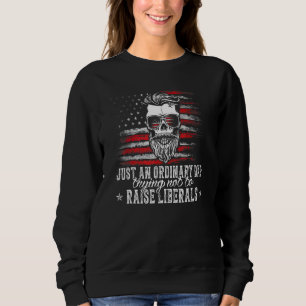 Sudadera Sólo un padre común y corriente tratando de no cri