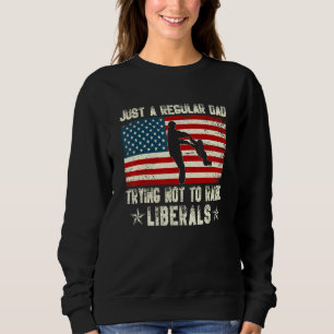 Sudadera Solo un padre regular tratando de no criar liberal