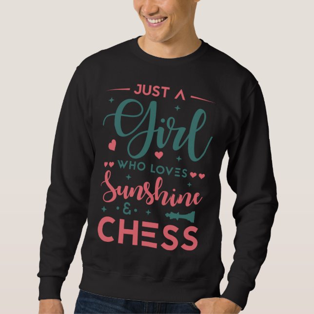 Sudadera Solo una chica que ama el ajedrez  dicho (Anverso)