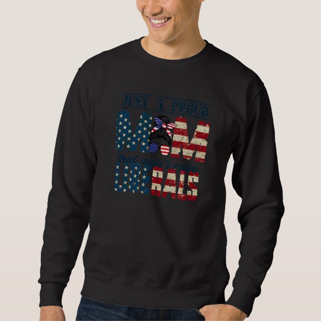 Sudadera Solo una mamá regular tratando de no criar liberal (Anverso)