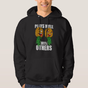Sudadera Swinger juega bien con otros Pineapp al revés