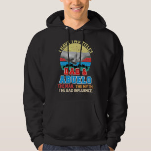 Sudadera Tengo Dos Títulos Papá Y Abuelo El Mito Del Hombre