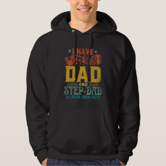 Sudadera Tengo dos títulos Papá y Padrastro Día del Padre