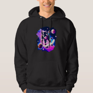 Sudadera Vaca haciendo skate en el espacio exterior retro v