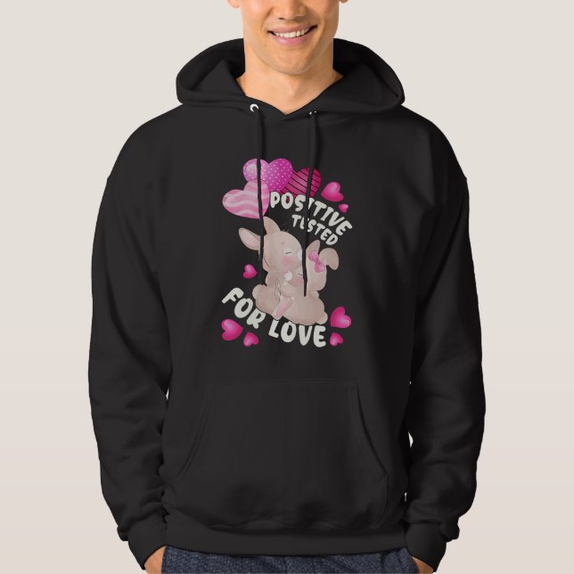 Sudadera Valentine's day for couples bunnies with heart bal (Anverso)