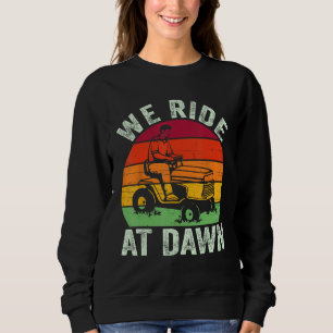 Sudadera Viajamos En Dawn Lawn Mower Farmer Dad Tractor Yar