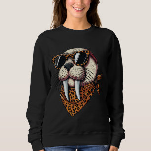 Sudadera Walrus usando animal de leopardo con bufanda usand