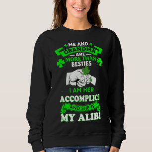 Sudadera Yo Y La Abuela Somos Más Que Bestias Que Yo Soy Su