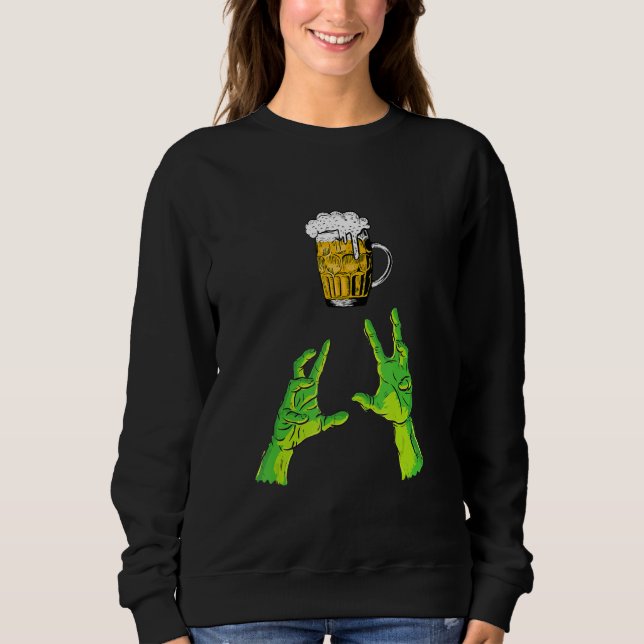 Sudadera Zombie Hands Reaching for Beer Halloween Costume (Anverso)