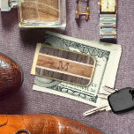 Sujeta Billetes Dorado Rústica Wood Tone Stripe Brown<br><div class="desc">Personalice el clip de dinero del estilo rústico de madera de tono marrón Stripe Brown Design con su información. Hace un regalo excelente para él o un artículo promocional.</div>