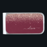 Sujeta Billetes Plateado Monograma de Purpurina rosa Rubor Rosa de Borgoña<br><div class="desc">El Rosa Gold Rubor Pink and Burgundy Sparkle Purpurina Cepilló el Metalizado Monograma Nombre Dinero Clip. Esto hace que la graduación perfecta, dulce cumpleaños de 16 años, boda, ducha de novia, aniversario, ducha de bebé o fiesta de soltera sea un regalo para alguien que ama el lujo glam y los...</div>