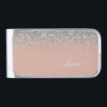 Sujeta Billetes Plateado Monograma de Purpurina rosado Rubor Gold Rosa Girl<br><div class="desc">Rosa Gold Rubor Rosado y Plata Espuma Purpurina Cepillado Monograma Metalizado Clip de dinero. Esto hace que la graduación perfecta, dulce cumpleaños de 16 años, boda, ducha de novia, aniversario, ducha de bebé o fiesta de soltera sea un regalo para alguien que ama el lujo glam y los estilos de...</div>