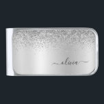 Sujeta Billetes Plateado Monograma Metalizado Purpurina Plateado Girly<br><div class="desc">Purpurina De Espuma Metálica De Relieve metalizado Faux Plateado Cepilló Monograma Metalizado Dinero Clip. Esto hace que la graduación perfecta, dulce cumpleaños de 16 años, boda, ducha de novia, aniversario, ducha de bebé o fiesta de soltera sea un regalo para alguien que ama el lujo glam y los estilos de...</div>