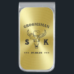 Sujeta Billetes Plateado Monogramas personalizados salvajes de Cowboy occid<br><div class="desc">Regalos personalizados para los padrinos y el mejor hombre con temática de vaquero del oeste. Decorada con gorra de vaquero con letra occidental vintage. El texto y el color son editables utilizando la herramienta de diseño para que se ajuste a su ocasión. Obtén este regalo de personalizar para boda, despedida...</div>
