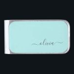Sujeta Billetes Plateado Nombre de Monograma del Guión Azul Verde azulado M<br><div class="desc">Aqua Blue Verde azulado Simple Script Monograma Nombre Dinero Clip. Esto hace que la graduación perfecta,  dulce cumpleaños de 16 años,  boda,  ducha de novia,  aniversario,  ducha de bebé o fiesta de soltera sea un regalo para alguien que ama el lujo glam y los estilos de moda.</div>