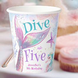 Sumérgete en Cinco Vasos de Papel para Cumpleaños 
