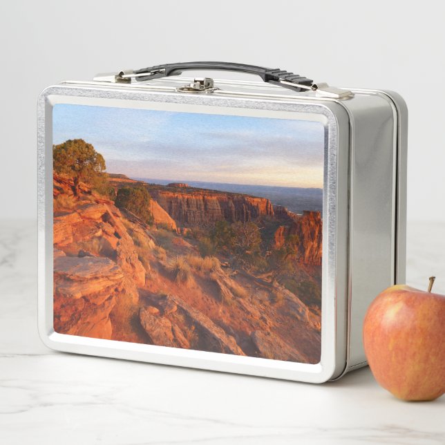 Sunrise on the Grand View Trail at CO Monument (In situ)