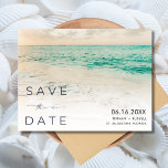 Sunset Beach Wedding Guardar la postal de fecha<br><div class="desc">Sencilla puesta de sol sobre la boda de diseño oceánico ahorra la fecha,  perfecta para tu boda en la playa. Personalizar estas postales con los datos de su boda,  envíelas a la familia y amigos pidiéndoles que reserven su fecha de boda.</div>