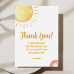 Sunshine 1º cumpleaños Tarjeta de agradecimiento<br><div class="desc">Celebra el calor y la alegría que tu pequeño trajo a tu vida con esta "Here Comes the Sun Boho Sunshine Gracias Invitación". Aprovecha las vibraciones bohemias y el encanto retro para expresar tu gratitud. El diseño inspirado en el sol y los colores vibrantes le dan un sentido de felicidad...</div>