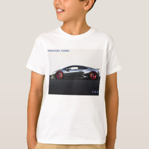 súper auto deportivo con camiseta de niños blancos