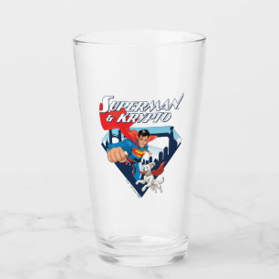 Superman y Krypto Soar
