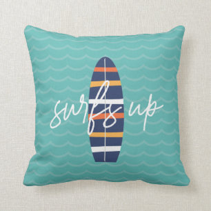 Surfs Up tabla de surf azul y olas Almohada