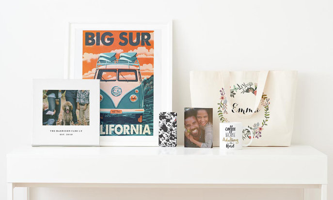 Descubre miles de diseños plasmados en más de 200 tipos de productos diferentes que puedes personalizar a tu gusto.