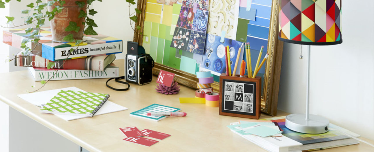 Artistas, creadores gráficos y fotógrafos