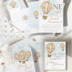 Pegatina Redonda Hot Air brown Globos banderas azules nubes gracias