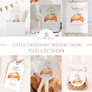 Pegatina Redonda Un Pequeño Croissant Está En Camino De Baby Shower