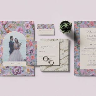 Invitación Boda con bordado botánico naranja y púrpura intens