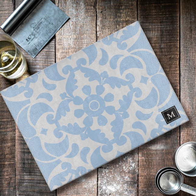 Tabla De Cortar Azulejos azules Monograma portugués mediterráneo (Blue Azulejos Portuguese Mediterranean Monogram Cutting Board)