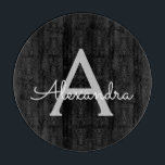 Tabla De Cortar Black Silver Modern Script Girly Monograma Nombre<br><div class="desc">Placa de corte de nombres de monograma de escritura simple en negro y plateado. Esto hace que la graduación perfecta, el cumpleaños, el boda, la ducha de novia, el aniversario, la ducha de bebé o la fiesta de soltera sea un regalo para alguien que ama el lujo glam y los...</div>