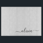 Tabla De Cortar Black White Modern Script Girly Monograma Nombre<br><div class="desc">Placa de corte de nombres de monograma de escritura simple en blanco y negro. Esto hace que la graduación perfecta, el cumpleaños, el boda, la ducha de novia, el aniversario, la ducha de bebé o la fiesta de soltera sea un regalo para alguien que ama el lujo glam y los...</div>