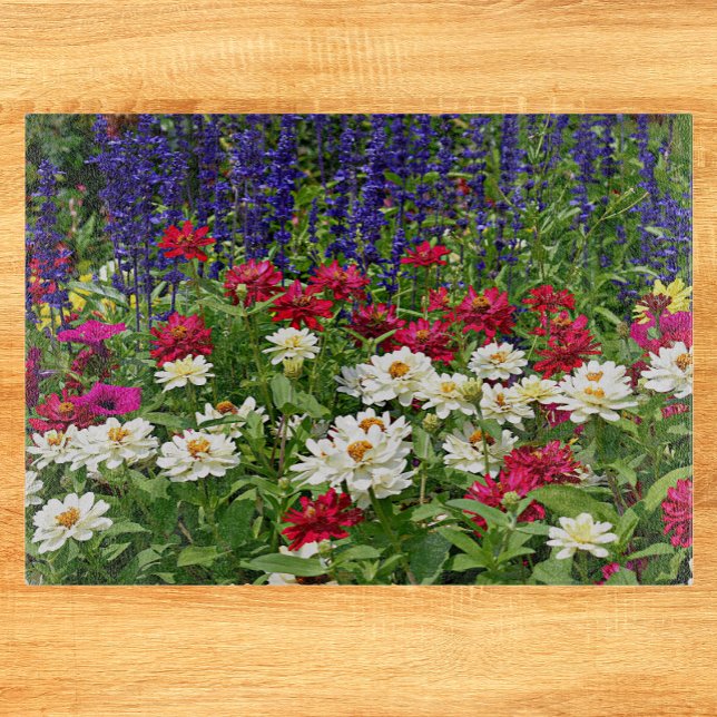 Tabla De Cortar Blue Salvia y Zinnia Garden Floral (In Situ)