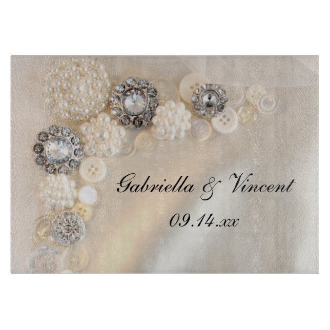 Tabla De Cortar Boda de botón Perlas Blancas Faux y Diamantes (Anverso)