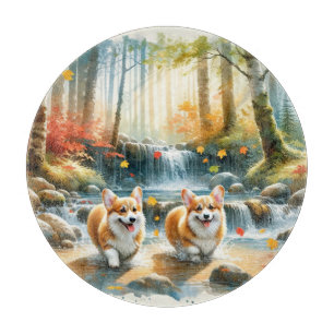 Tabla De Cortar Corgi Perro En Una Corriente De Bosque Con Colores