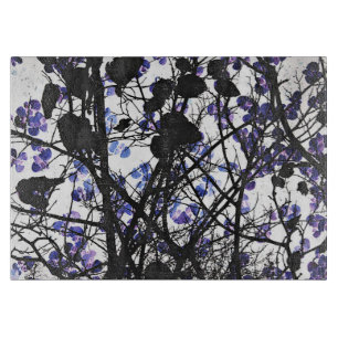 Tabla De Cortar Flores azules en el concepto de árbol de invierno
