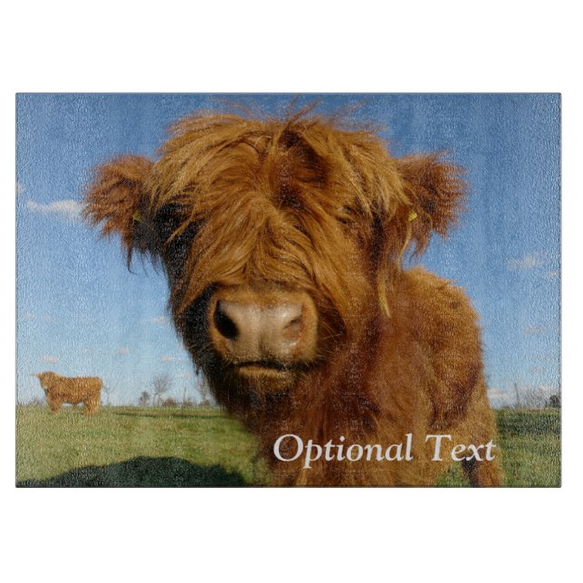 Tabla De Cortar Fluffy Scottish Highland Cow - Blue Sky (Anverso)