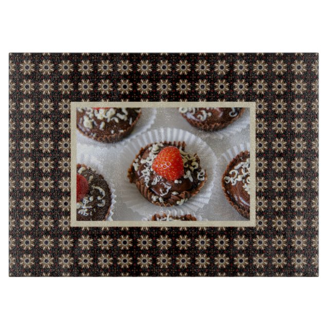 Tabla De Cortar Fresa y postre mousse de chocolate oscuro (Anverso)