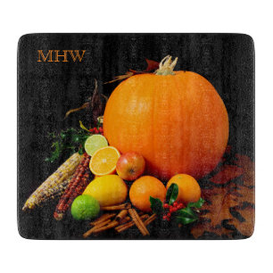 Tabla De Cortar Frutos de Halloween personalizado monogramas table