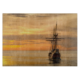 Tabla De Cortar Galeón a la vela en un mar en calma