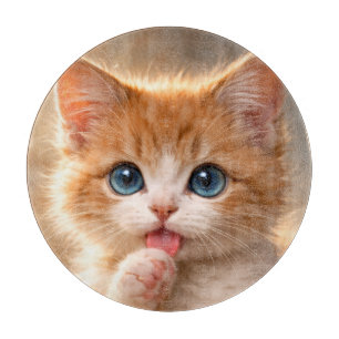 Tabla De Cortar Gatito de ojos azules lamiendo su pata
