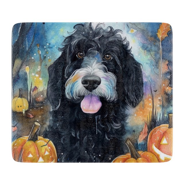 Tabla De Cortar Halloween Bernedoodle Con Calabazas Asustadas (Anverso)