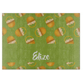 Tabla De Cortar Huevos en cesta marrón en verde